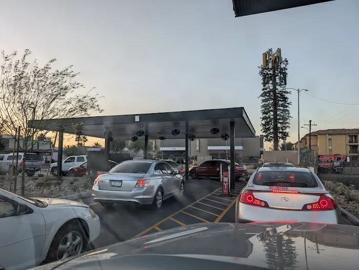 Raising Cane's Chicken Fingers Picture 8