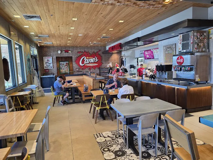 Raising Cane's Chicken Fingers Picture 10