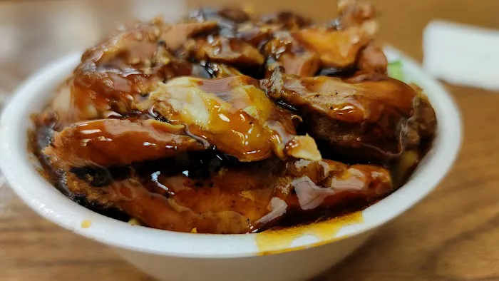 Yoshi's Fresh Asian Grill Picture 8