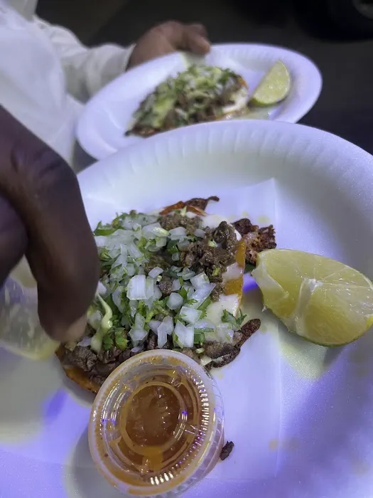 Tacos Chuy Picture 3