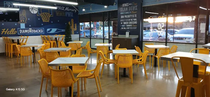 Wings and waffles Picture 1