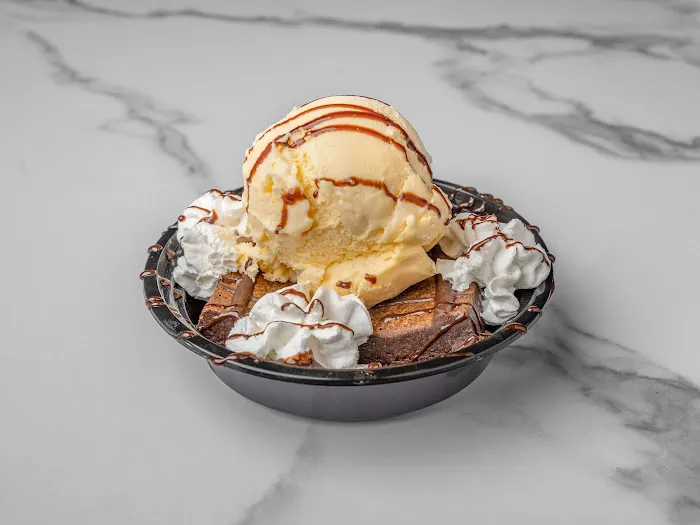 Wings and waffles Picture 8