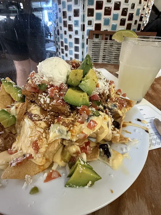 Blanco Tacos and Tequilas Picture 9