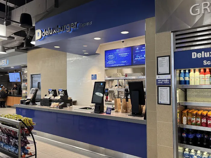 Deluxburger Express Picture 8