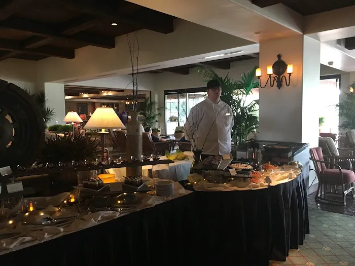 The Lobby Grill Picture 3