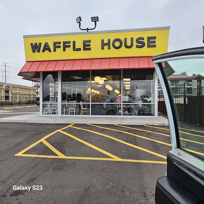 Waffle House Picture 3