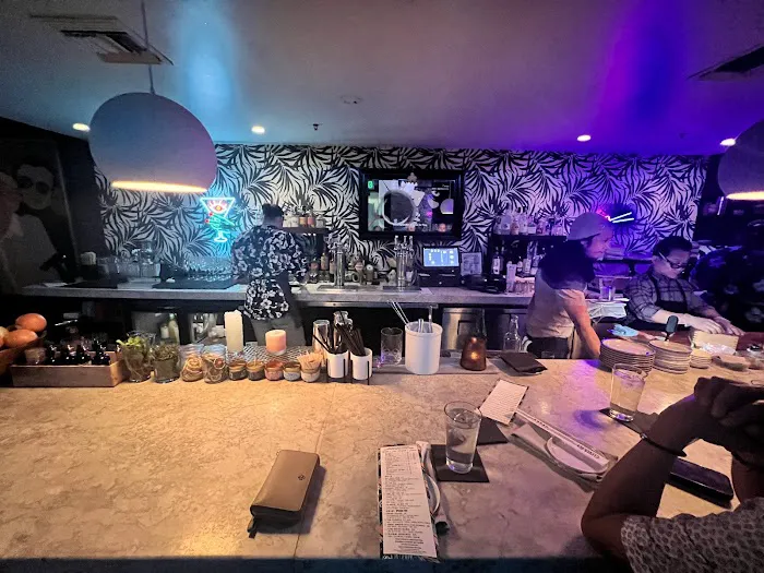 Across The Pond Picture 3