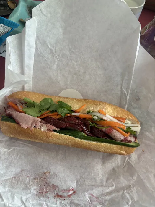 Chim Banh Mi Picture 1