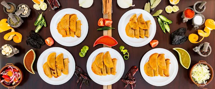 La Salsa Tacos de Canasta Picture 5