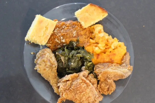 Brown Sugaz Kitchen Picture 2