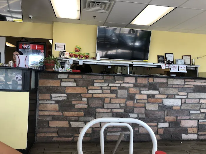 Taquería El Compadre (LA CARRETA) Picture 6