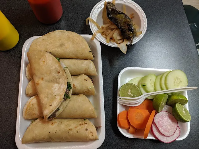 Taquería El Compadre (LA CARRETA) Picture 8