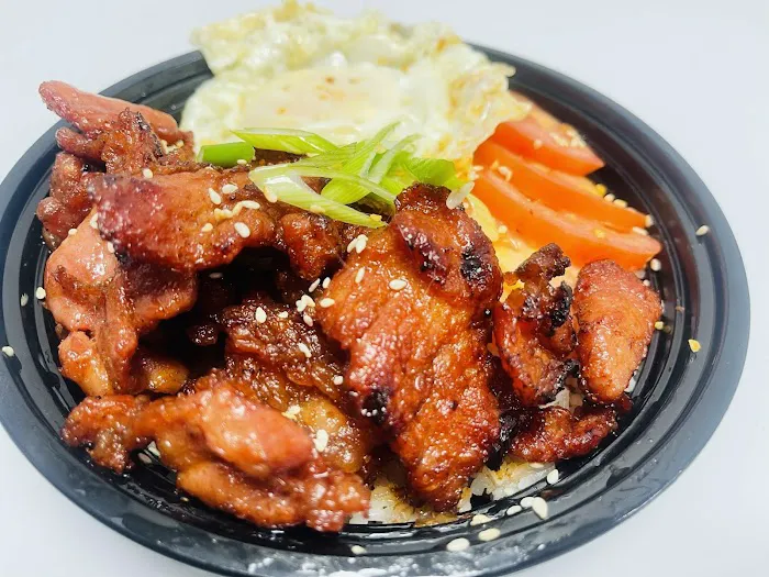 Manong Tomas Pinoy Kitchen Picture 5