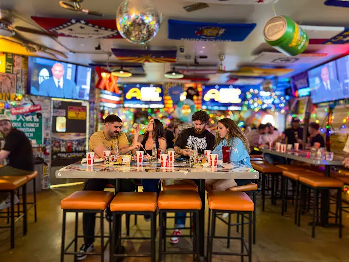 McKenzie's Midtown Tavern Picture 1