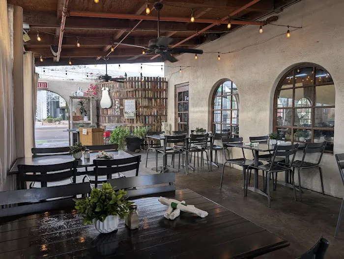 Perfect Pear Bistro Picture 3