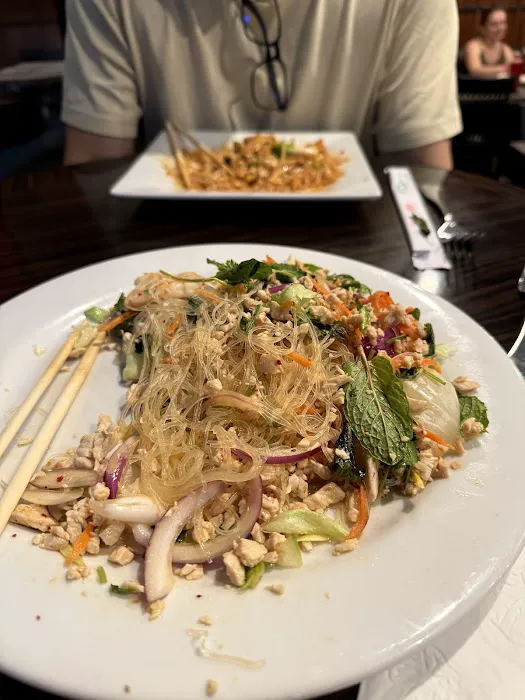 Thai Basil Picture 8