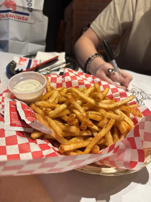 Harbor seafood Cajun house & Ramen Picture 5