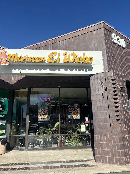 Mariscos El Wicho Picture 9