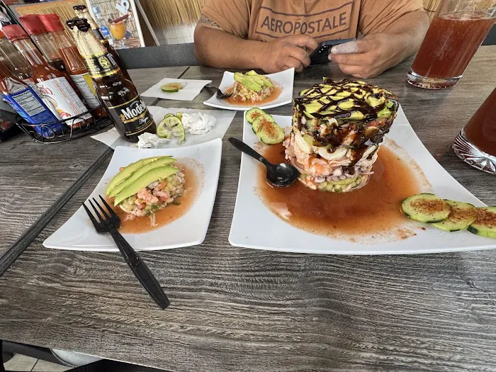 Mariscos El Wicho Picture 1