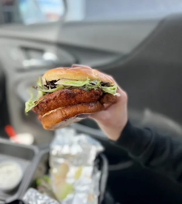 ATL Wings MARYVALE (DRIVETHRU) Picture 9