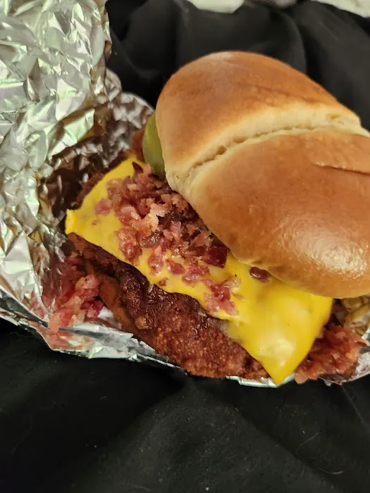 ATL Wings MARYVALE (DRIVETHRU) Picture 2