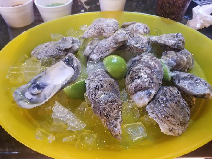 Mariscos El Cochorit Picture 8