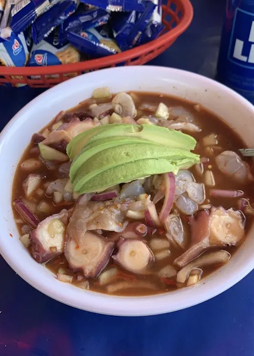 Mariscos El Cochorit Picture 9