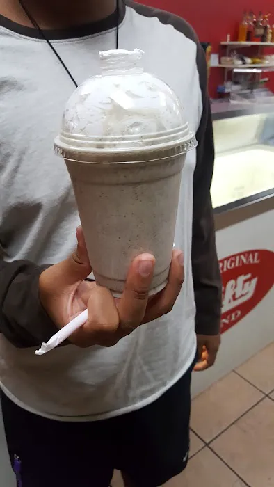 Water and Ice: 40th & Thomas Picture 2