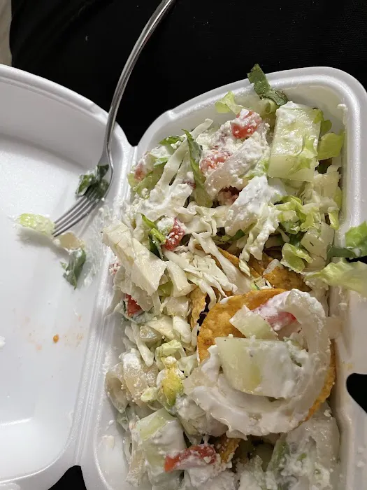 Water and Ice: 40th & Thomas Picture 8