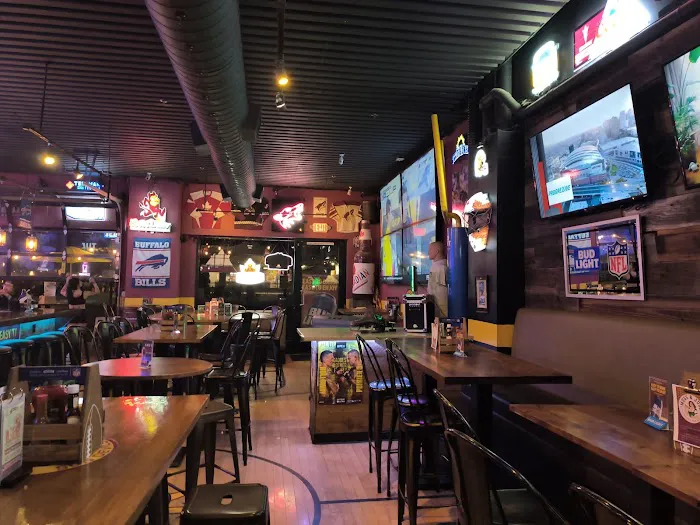 University Sports Grill Picture 2