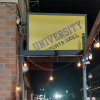 University Sports Grill ico