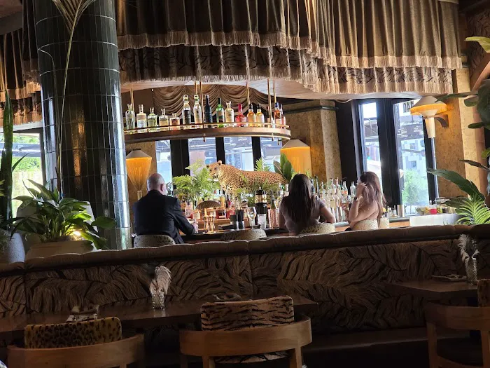 Filthy Animal Picture 7