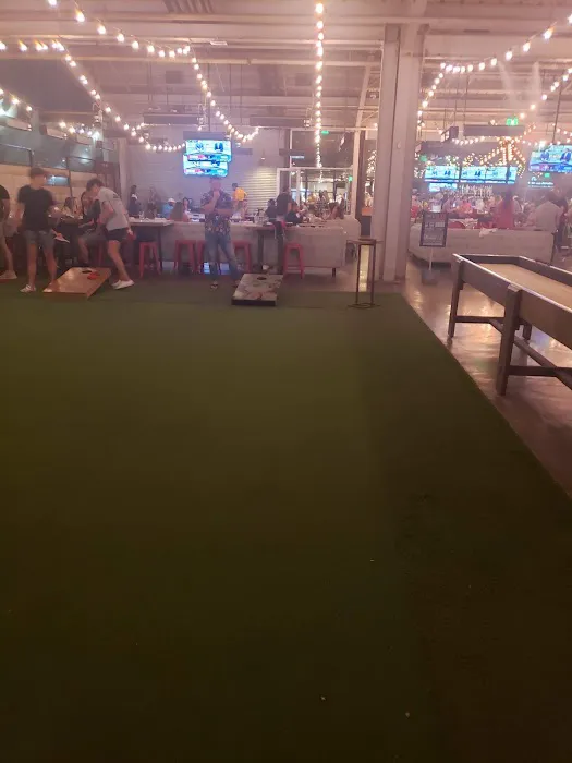 The Yard At Farmer Arts District Picture 2