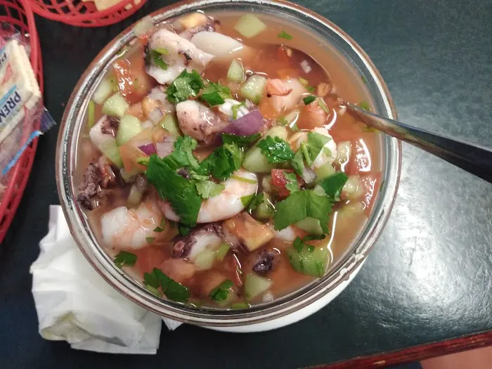 Mariscos San Diego Bay Picture 3