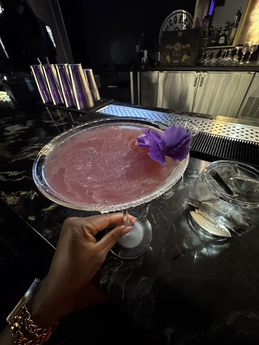 Lush Cafe and Lounge Picture 1