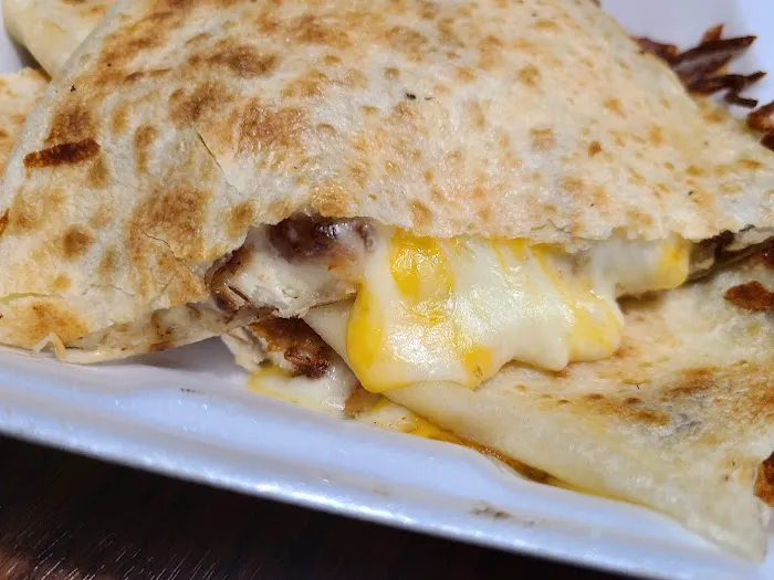 Santa Madre Taco Shop Picture 8