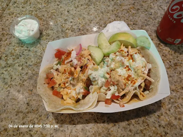 Santa Madre Taco Shop Picture 7