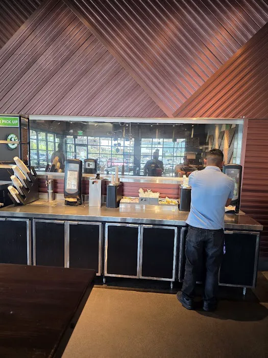 Shake Shack Uptown Plaza - Camelback & Central Picture 3