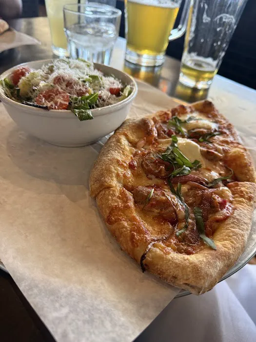 Federal Pizza Picture 4