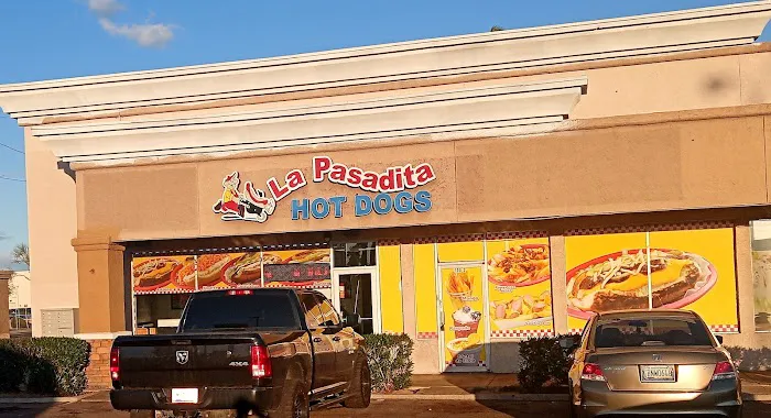 La Pasadita Hot Dogs Picture 1