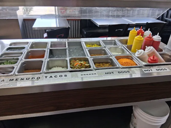 La Pasadita Hot Dogs Picture 3