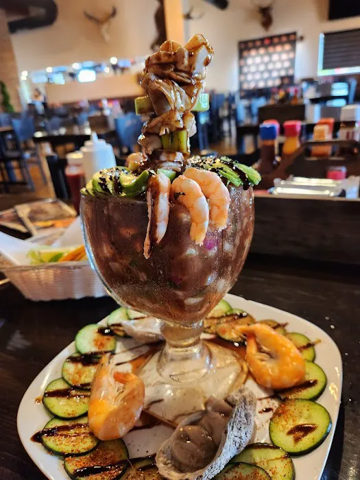 Los Pinos Surf and Turf Picture 4