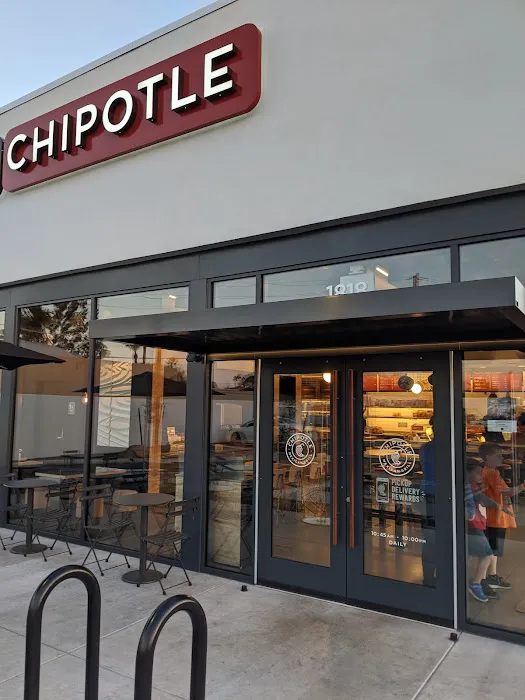 Chipotle Mexican Grill Picture 7