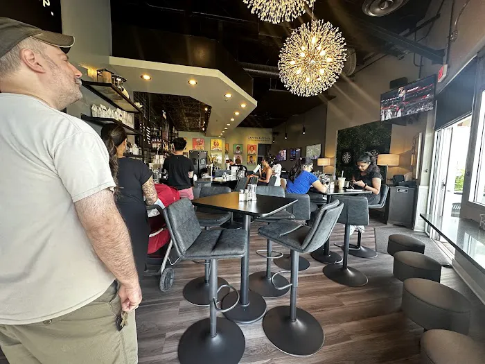 Horse & Hyde Picture 1