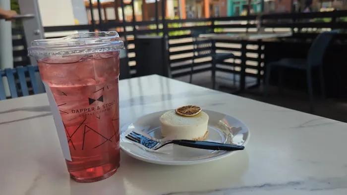 Horse & Hyde Picture 5