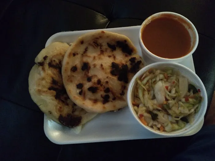 La Pupusa Loca Picture 2