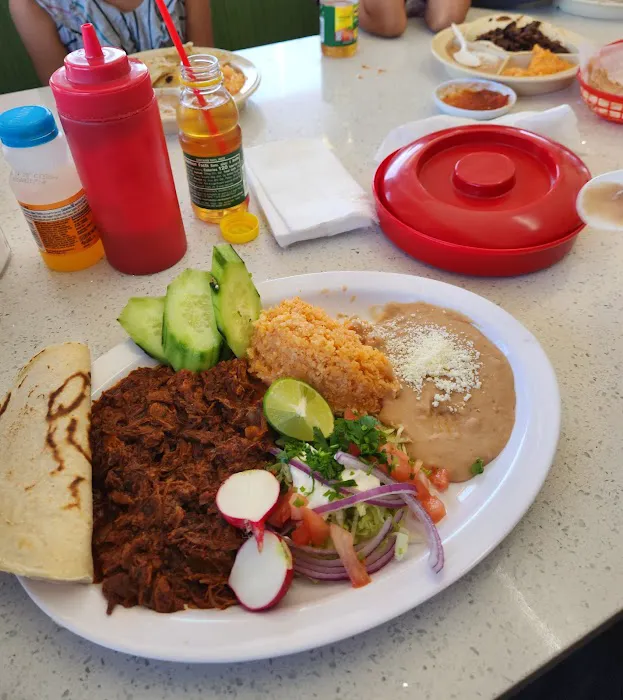 El Yaqui Mexican Restaurant Picture 8