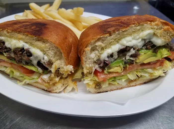 El Yaqui Mexican Restaurant Picture 1