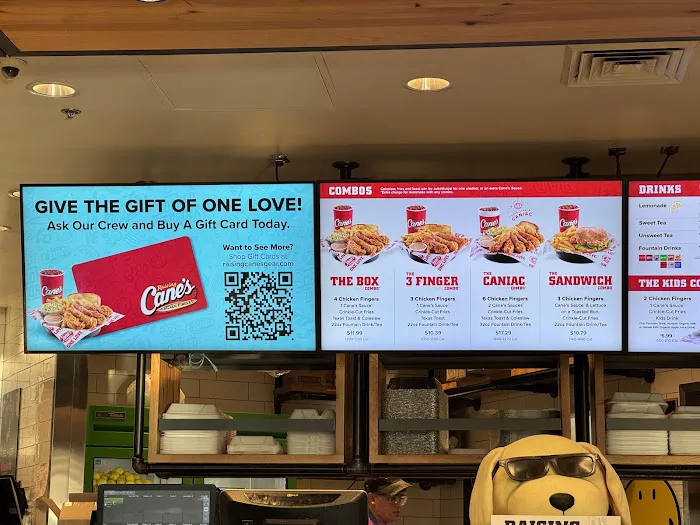 Raising Cane's Chicken Fingers Picture 8