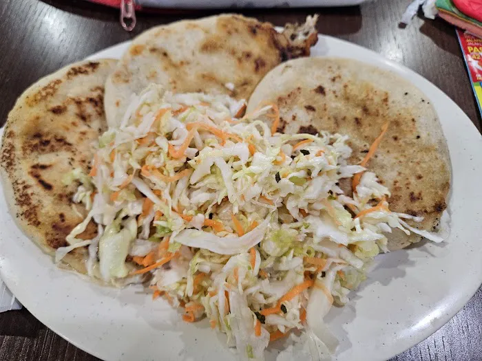 Pupusas Doña Mary Picture 6